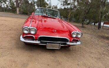 Chevrolet-corvette-1962-red-5