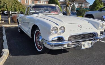 Chevrolet-corvette-1962-white-1