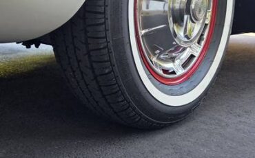 Chevrolet-corvette-1962-white-12