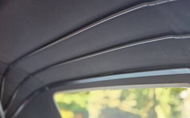 Chevrolet-corvette-1962-white-13