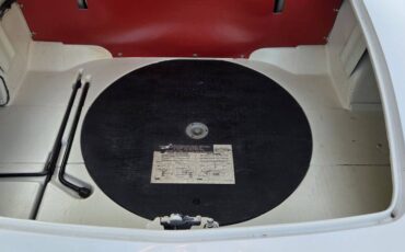 Chevrolet-corvette-1962-white-5