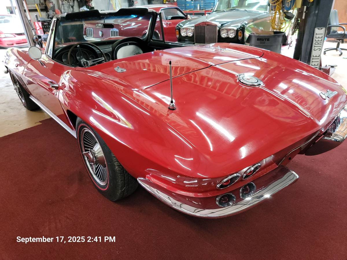 Chevrolet-corvette-1965-red-1