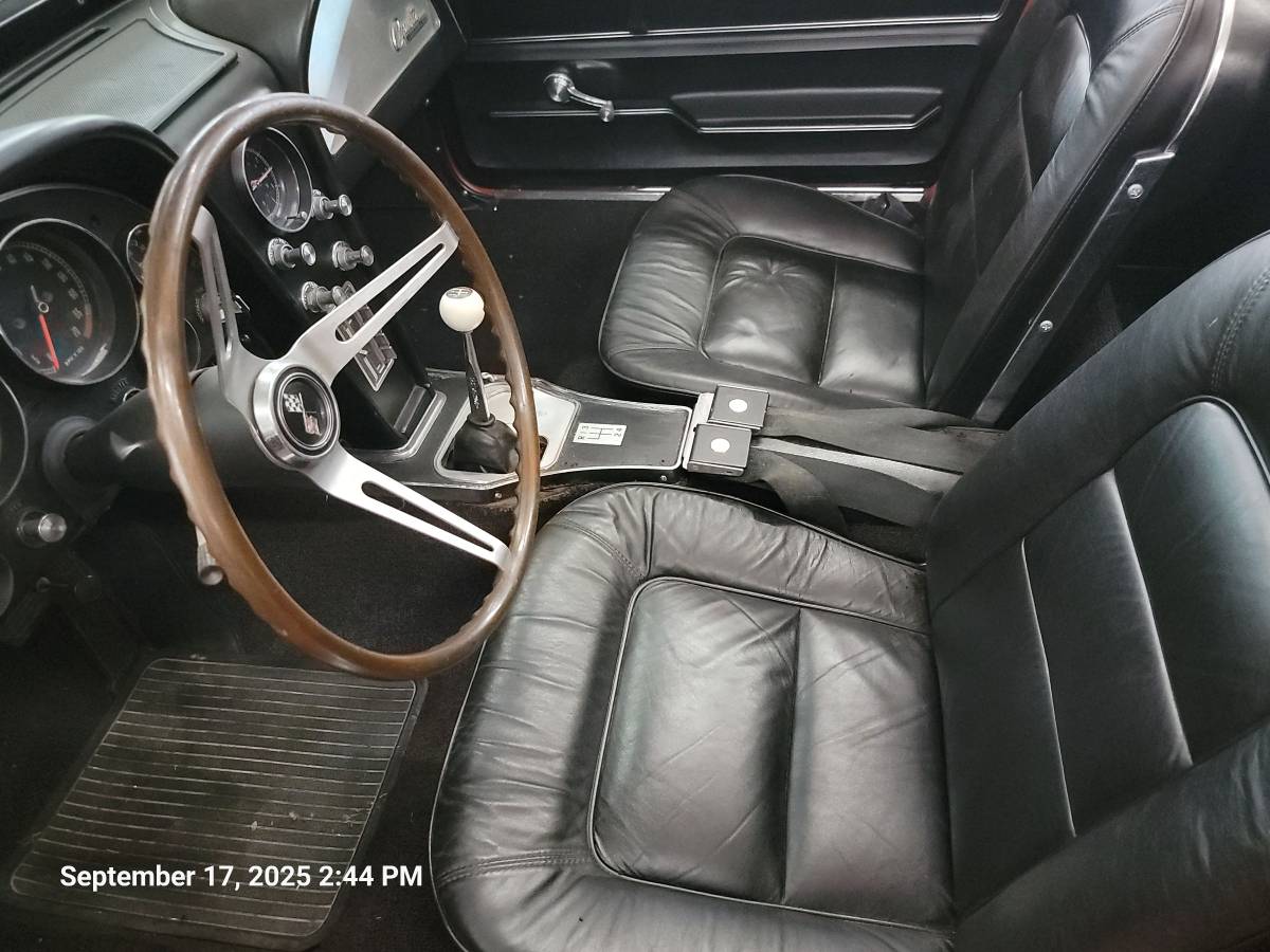 Chevrolet-corvette-1965-red-15