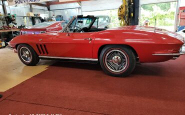Chevrolet-corvette-1965-red