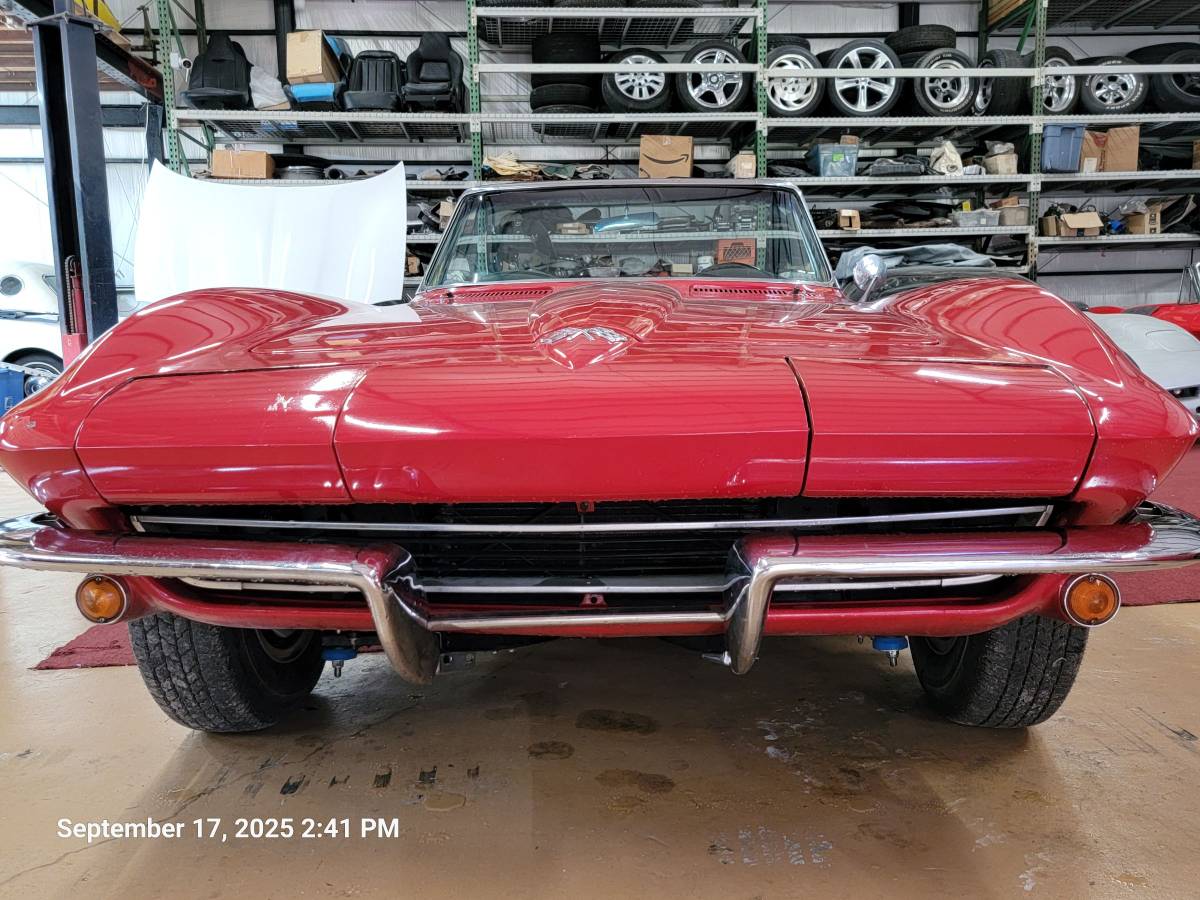 Chevrolet-corvette-1965-red-4