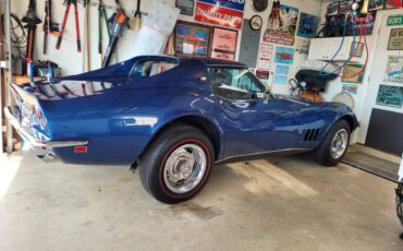 Chevrolet-corvette-1968-blue-2