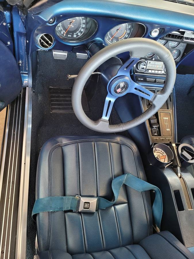 Chevrolet-corvette-1968-blue-6