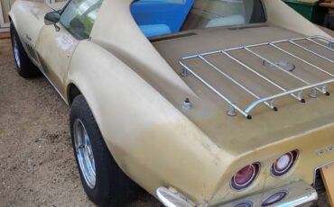 Chevrolet-corvette-1969-3