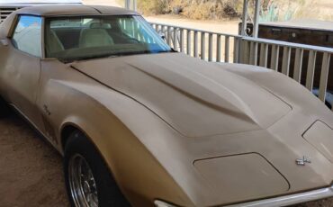 Chevrolet-corvette-1969-4