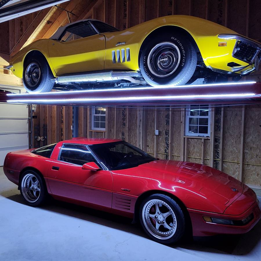 Chevrolet-corvette-1969-yellow-10