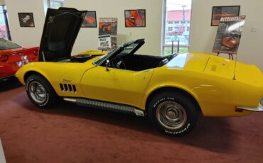 Chevrolet-corvette-1969-yellow-12