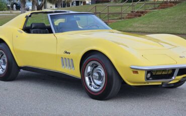 Chevrolet-corvette-1969-yellow