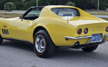 Chevrolet-corvette-1969-yellow-20