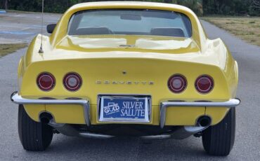 Chevrolet-corvette-1969-yellow-21