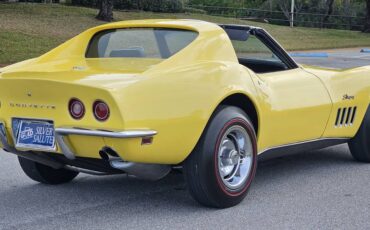 Chevrolet-corvette-1969-yellow-22
