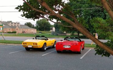 Chevrolet-corvette-1969-yellow-6