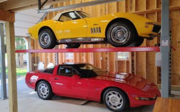 Chevrolet-corvette-1969-yellow-8