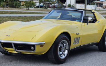 Chevrolet-corvette-1969-yellow-8