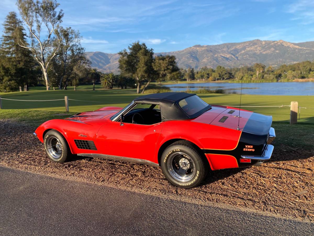Chevrolet-corvette-1970-red-15