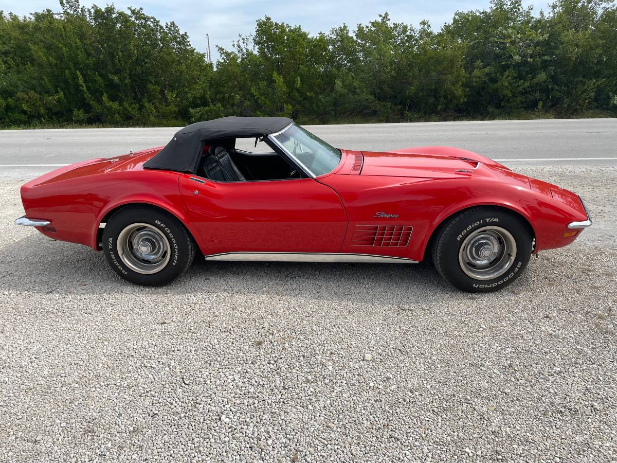 Chevrolet-corvette-1970-red