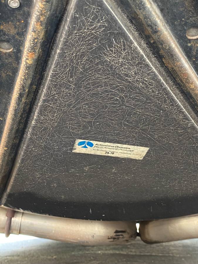 Chevrolet-corvette-1970-red-4