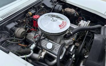 Chevrolet-corvette-1971-white-3