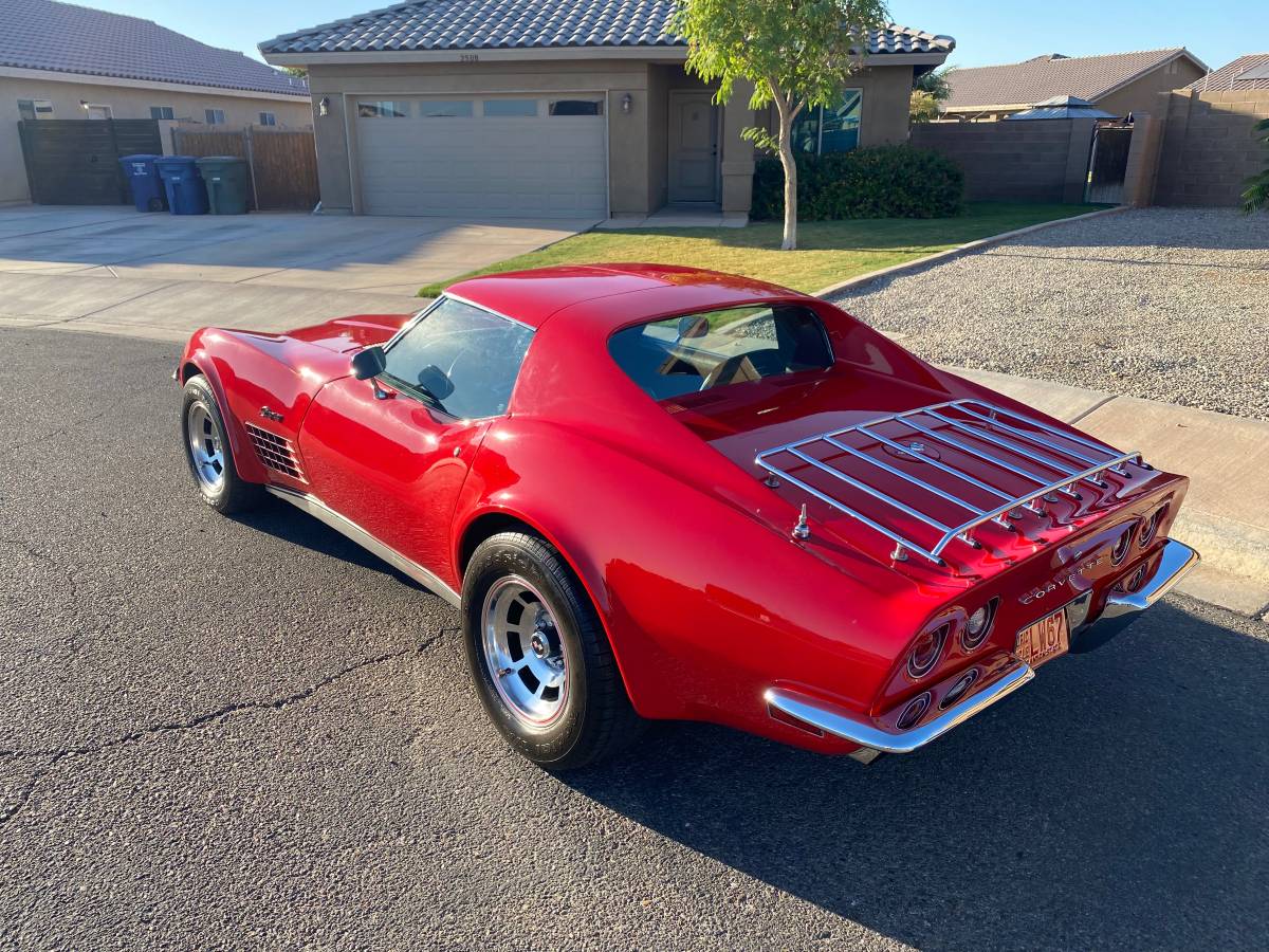 Chevrolet-corvette-1972-7