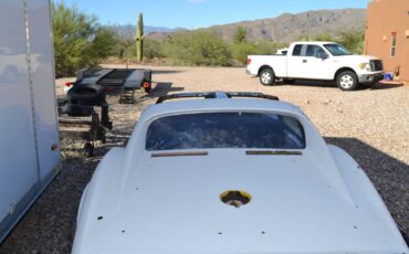 Chevrolet-corvette-1972-white-4
