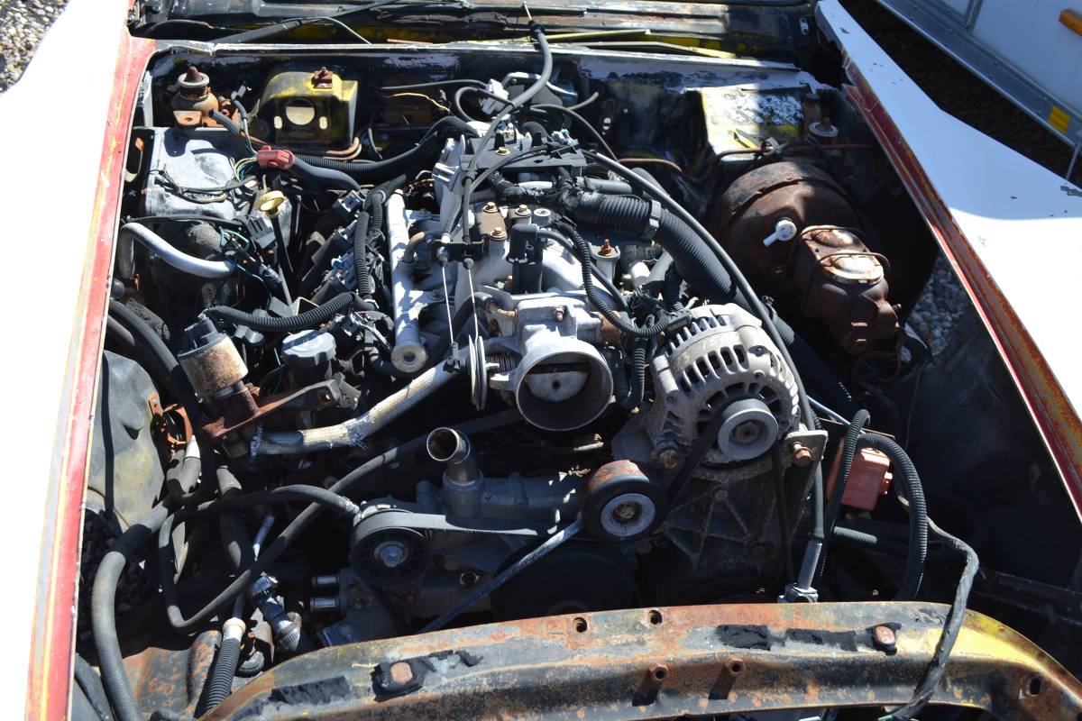 Chevrolet-corvette-1972-white-6