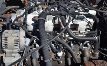 Chevrolet-corvette-1972-white-7