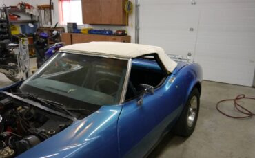 Chevrolet-corvette-1974-blue-1