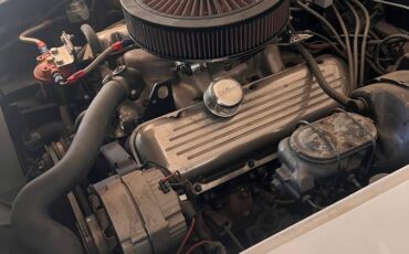 Chevrolet-corvette-1974-white-5