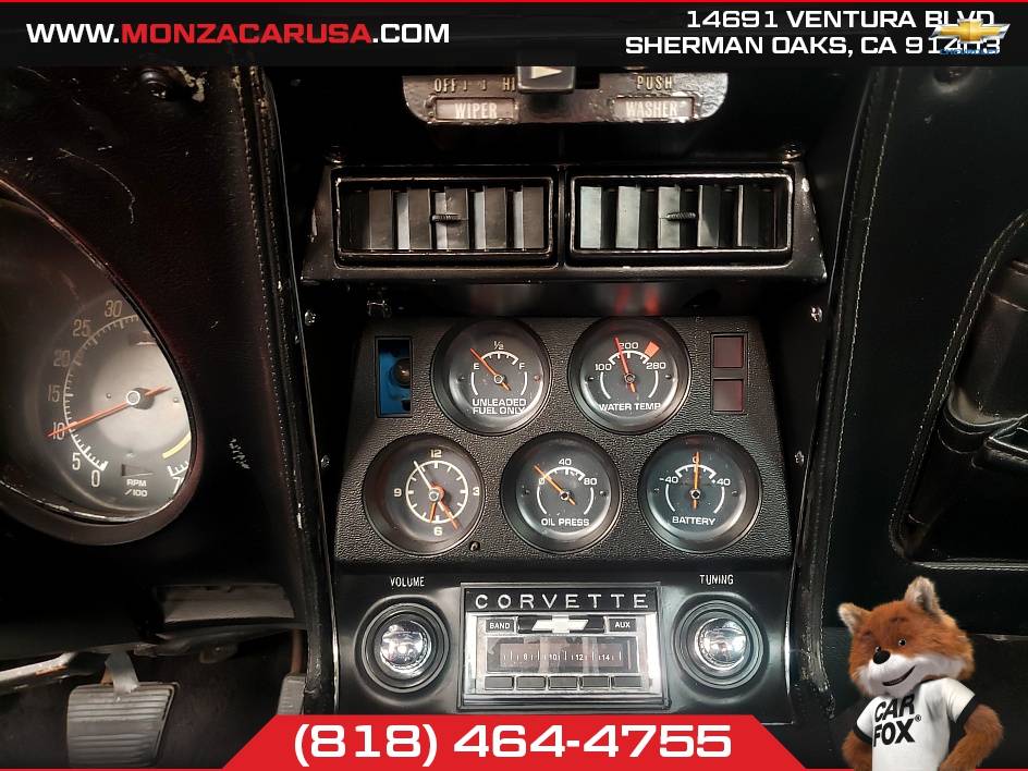 Chevrolet-corvette-1975-35