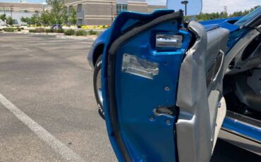 Chevrolet-corvette-1975-blue-11