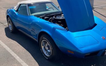 Chevrolet-corvette-1975-blue-5