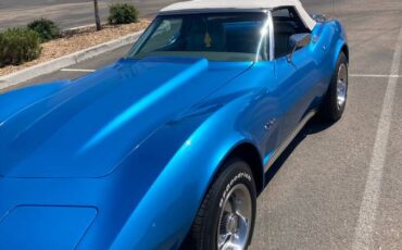Chevrolet-corvette-1975-blue-6