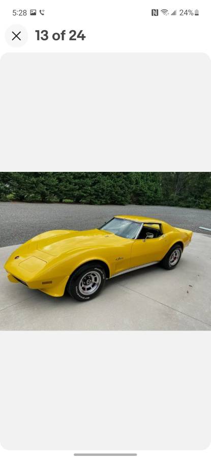 Chevrolet-corvette-1976-yellow