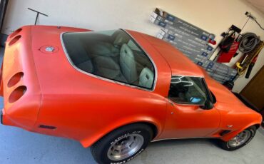 Chevrolet-corvette-1978-1