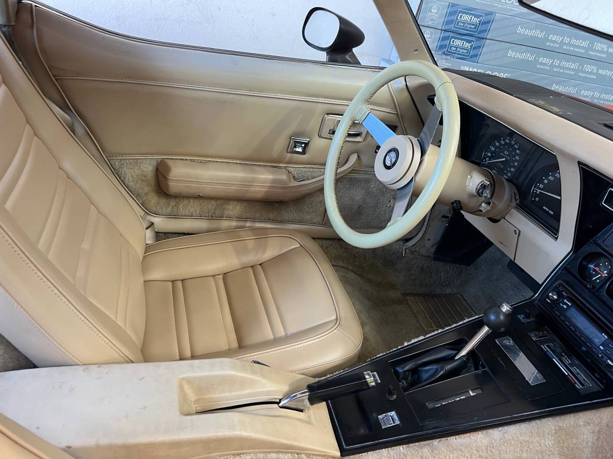 Chevrolet-corvette-1978-6