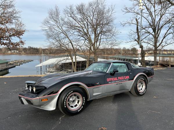 Chevrolet-corvette-1978-black-19