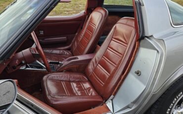 Chevrolet-corvette-1978-silver-15