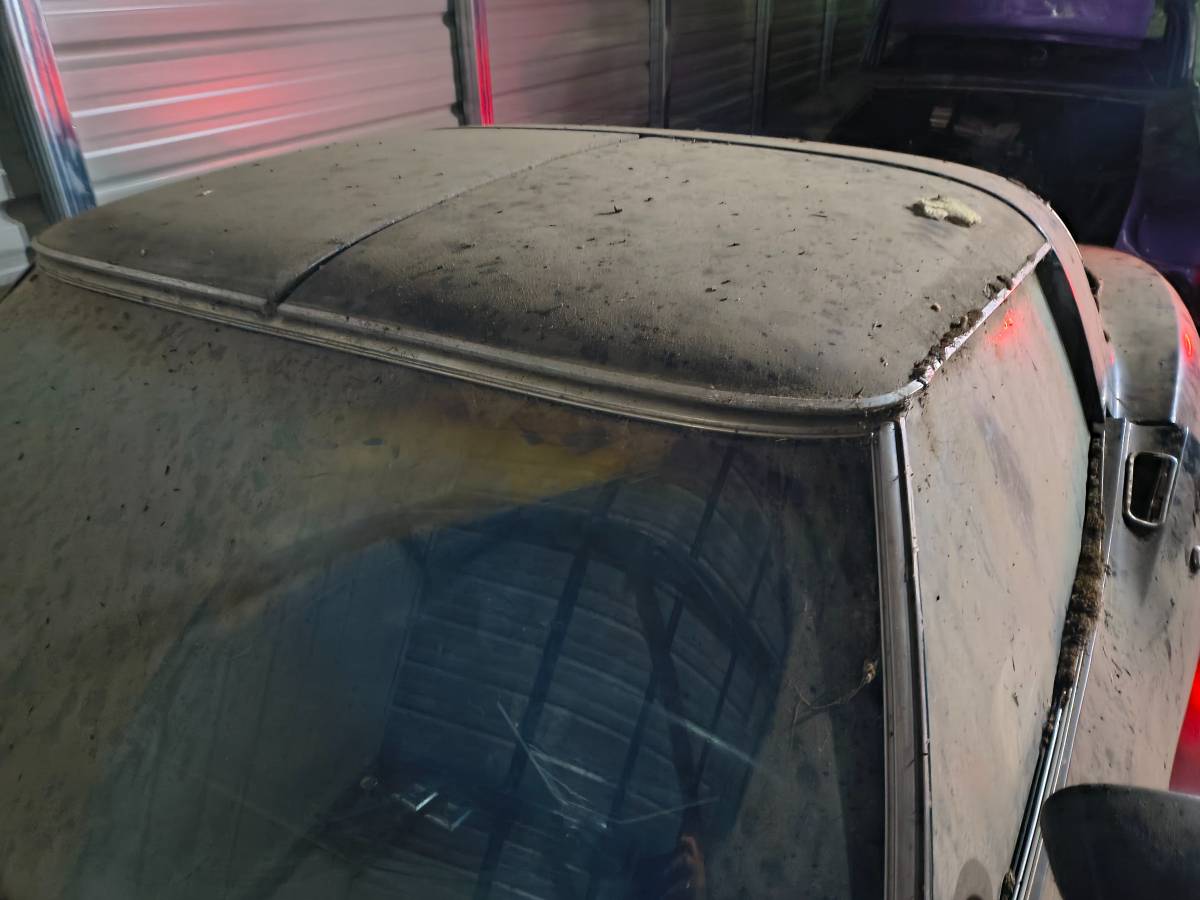 Chevrolet-corvette-1979-3