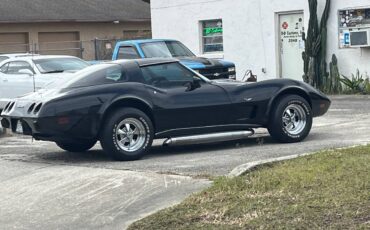 Chevrolet-corvette-1979-black-20