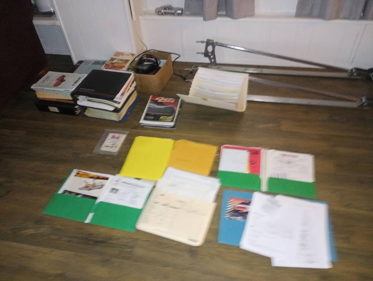 Chevrolet-corvette-1980-1