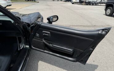 Chevrolet-corvette-1980-black-29