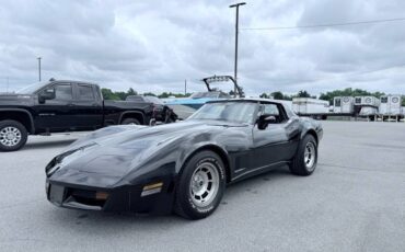 Chevrolet-corvette-1980-black-39