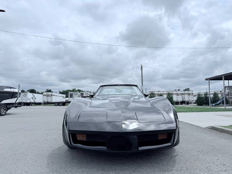 Chevrolet-corvette-1980-black-41