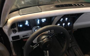 Chevrolet-corvette-1980-custom-2