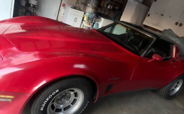 Chevrolet-corvette-1982-4