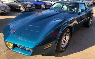 Chevrolet-corvette-1982-custom-1